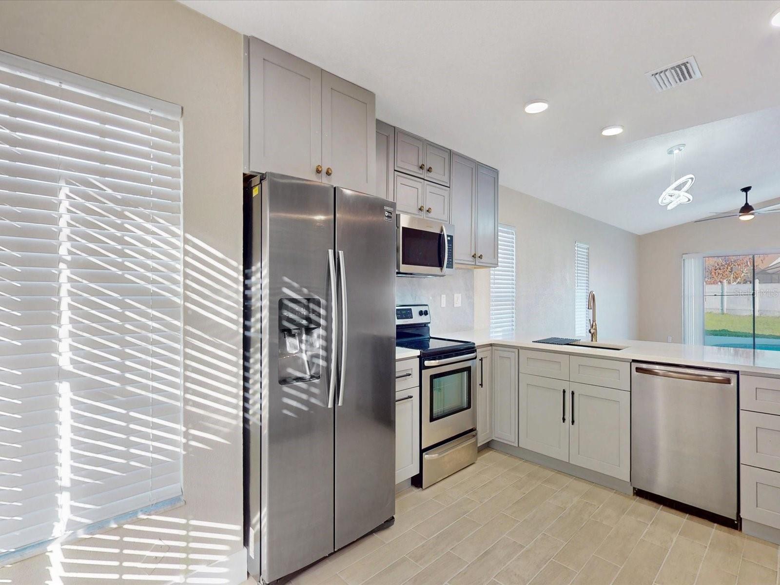 210 CORAL REEF CIR, KISSIMMEE, FL, 34743