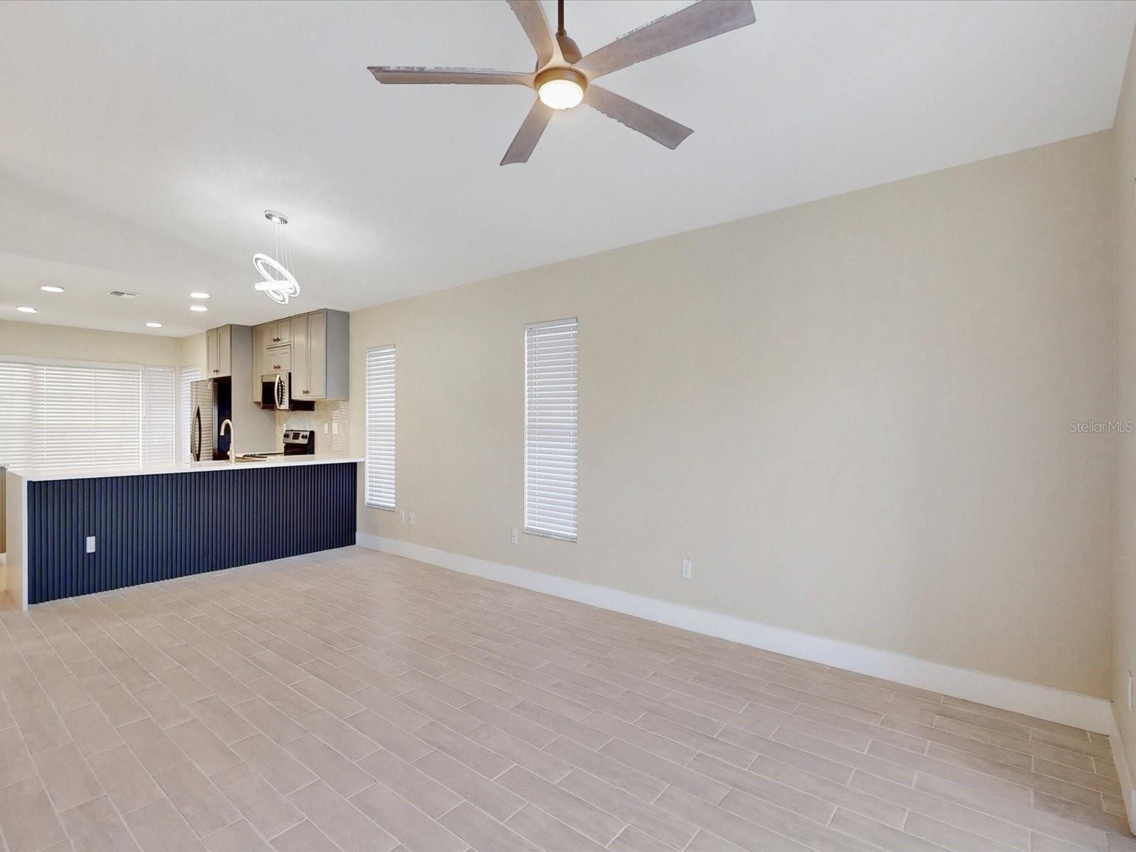 210 CORAL REEF CIR, KISSIMMEE, FL, 34743