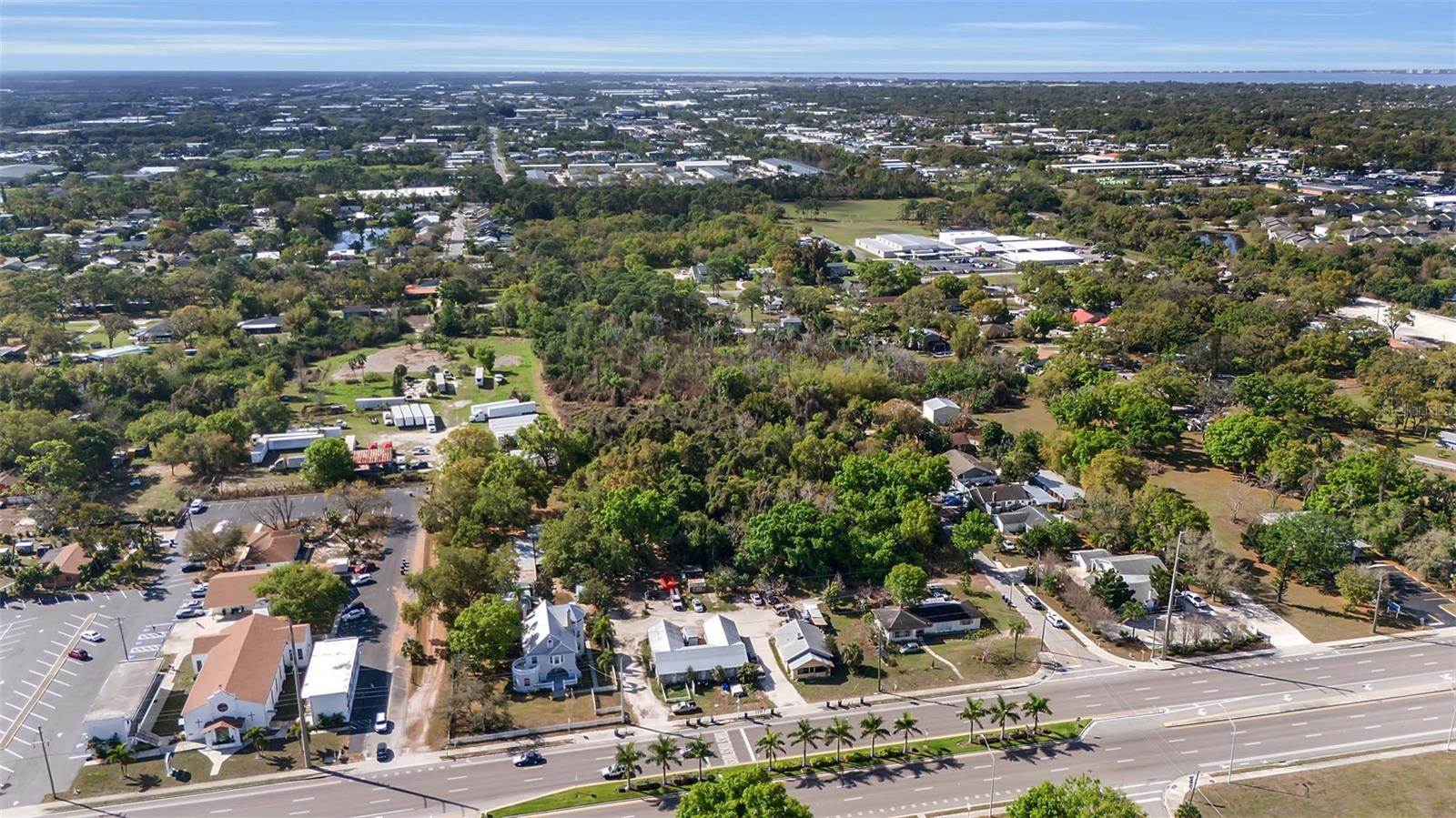 2008 53RD AVE E, BRADENTON, FL, 34203