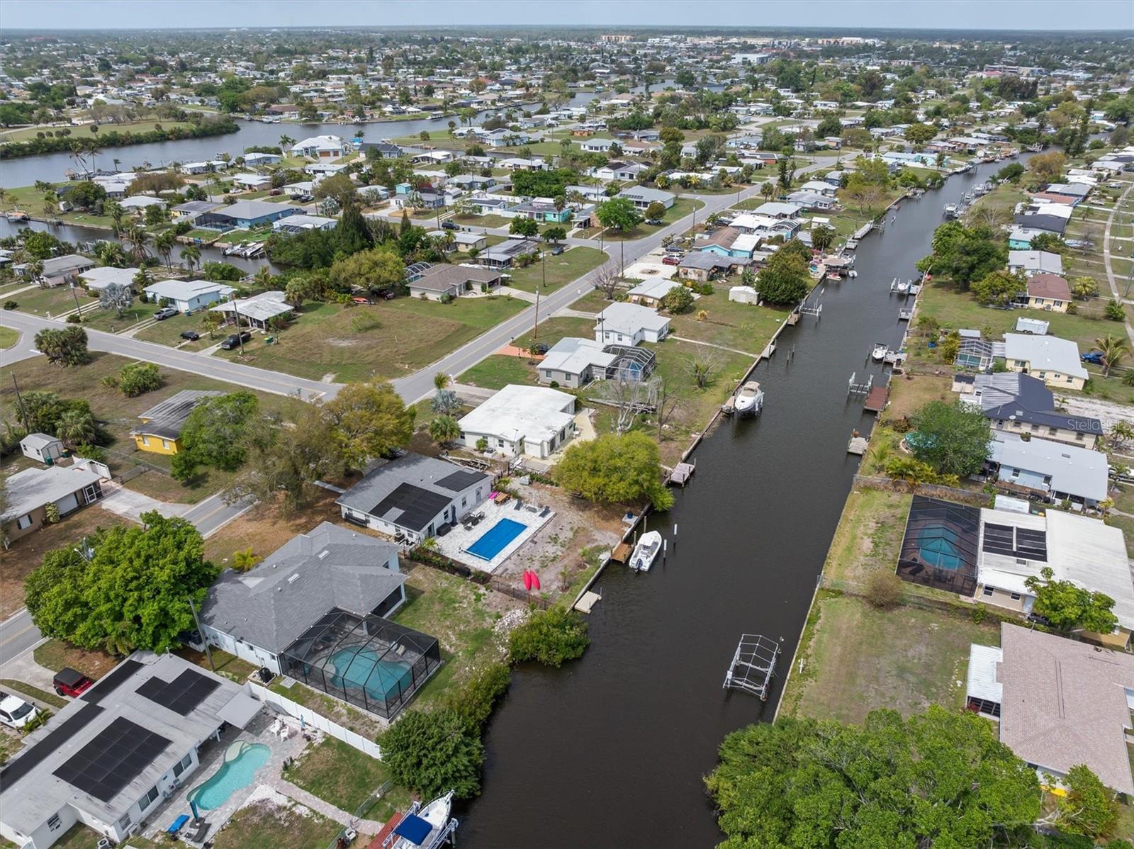 775 PALMETTO DR, PORT CHARLOTTE, FL, 33952