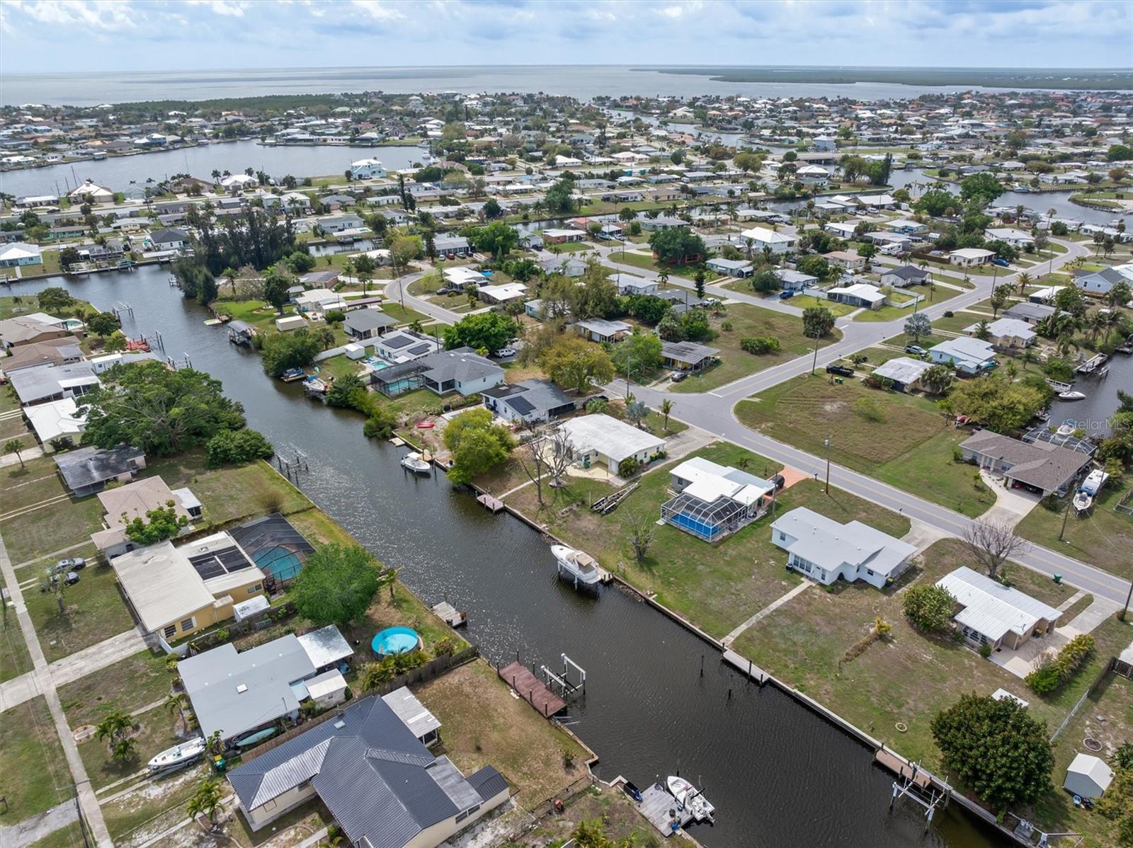 775 PALMETTO DR, PORT CHARLOTTE, FL, 33952