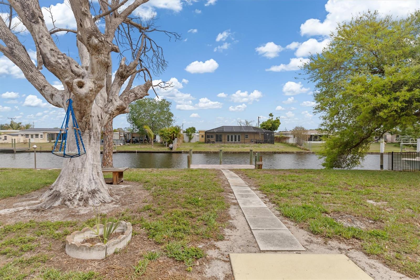 775 PALMETTO DR, PORT CHARLOTTE, FL, 33952