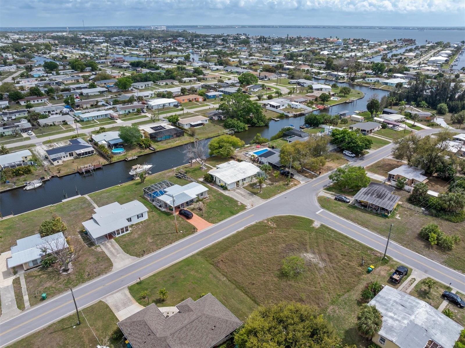 775 PALMETTO DR, PORT CHARLOTTE, FL, 33952