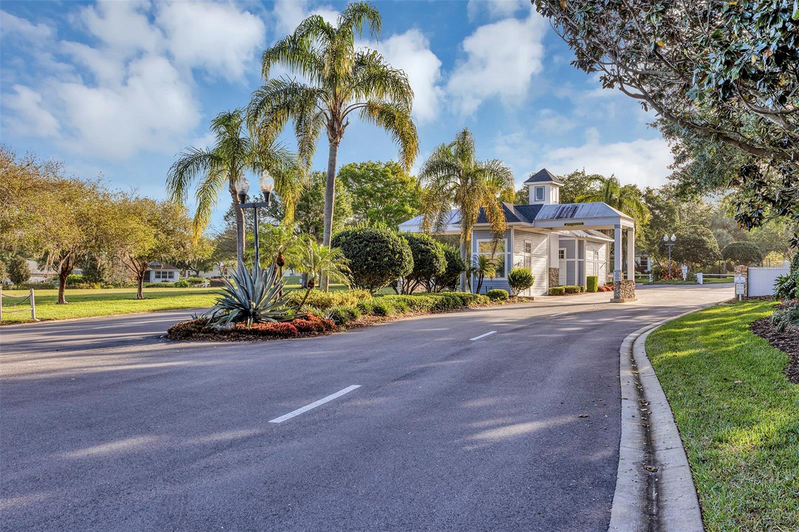 5481 BOUNTY CIR, TAVARES, FL, 32778