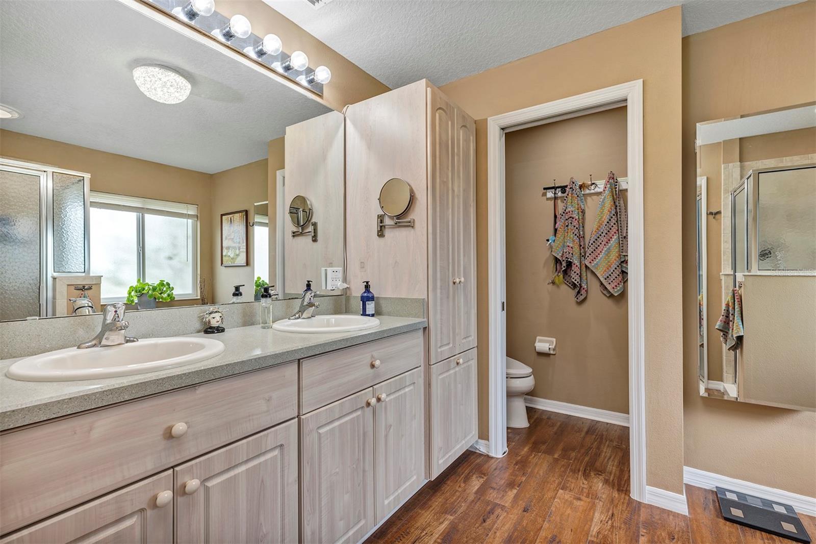 5481 BOUNTY CIR, TAVARES, FL, 32778