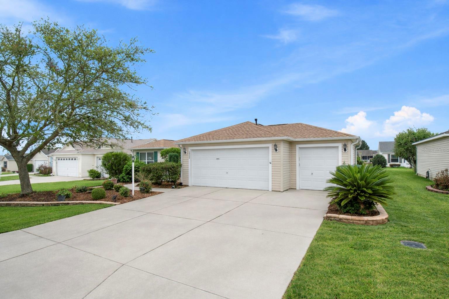 2525 FIVE FORKS TRL, THE VILLAGES, FL, 32162