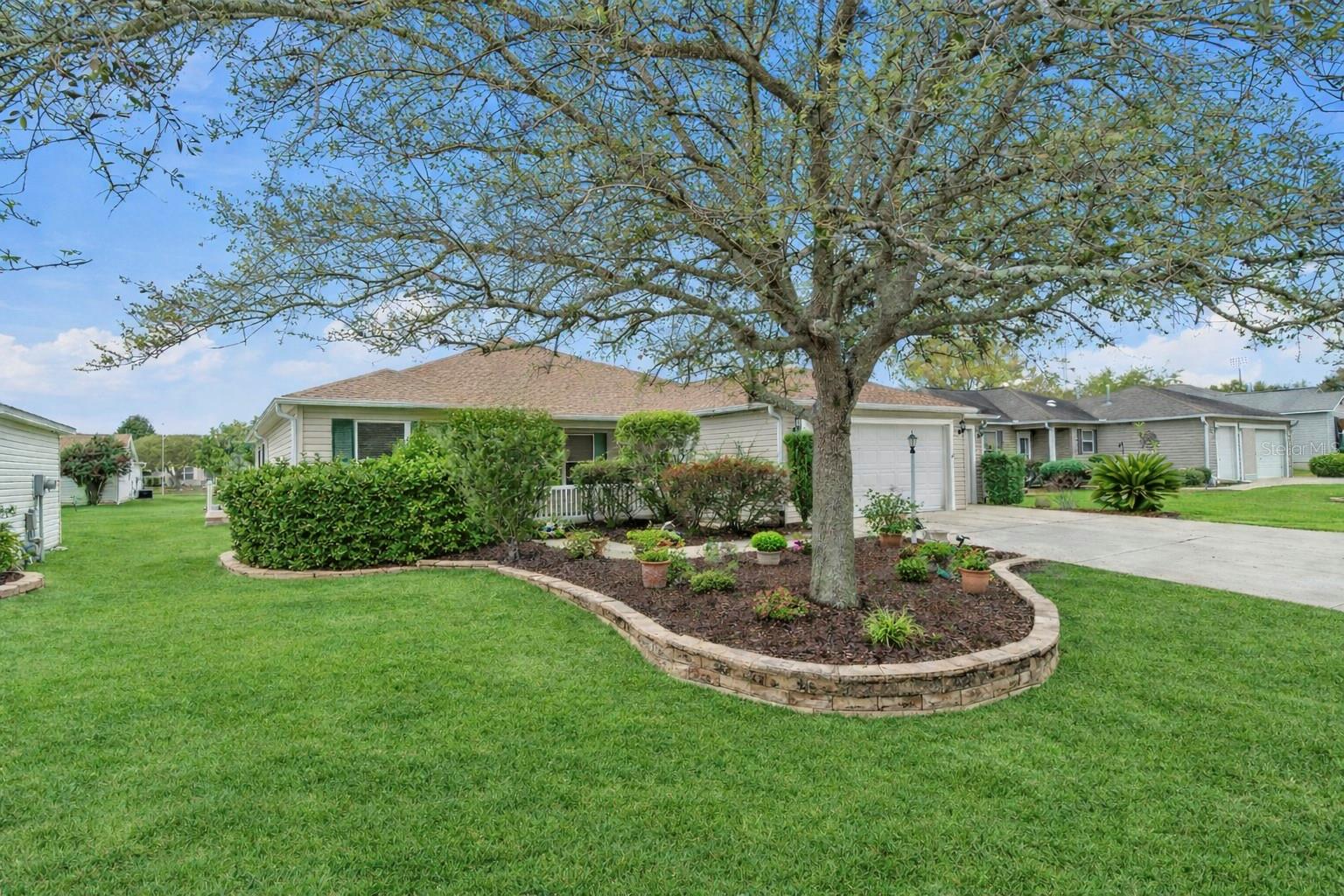 2525 FIVE FORKS TRL, THE VILLAGES, FL, 32162