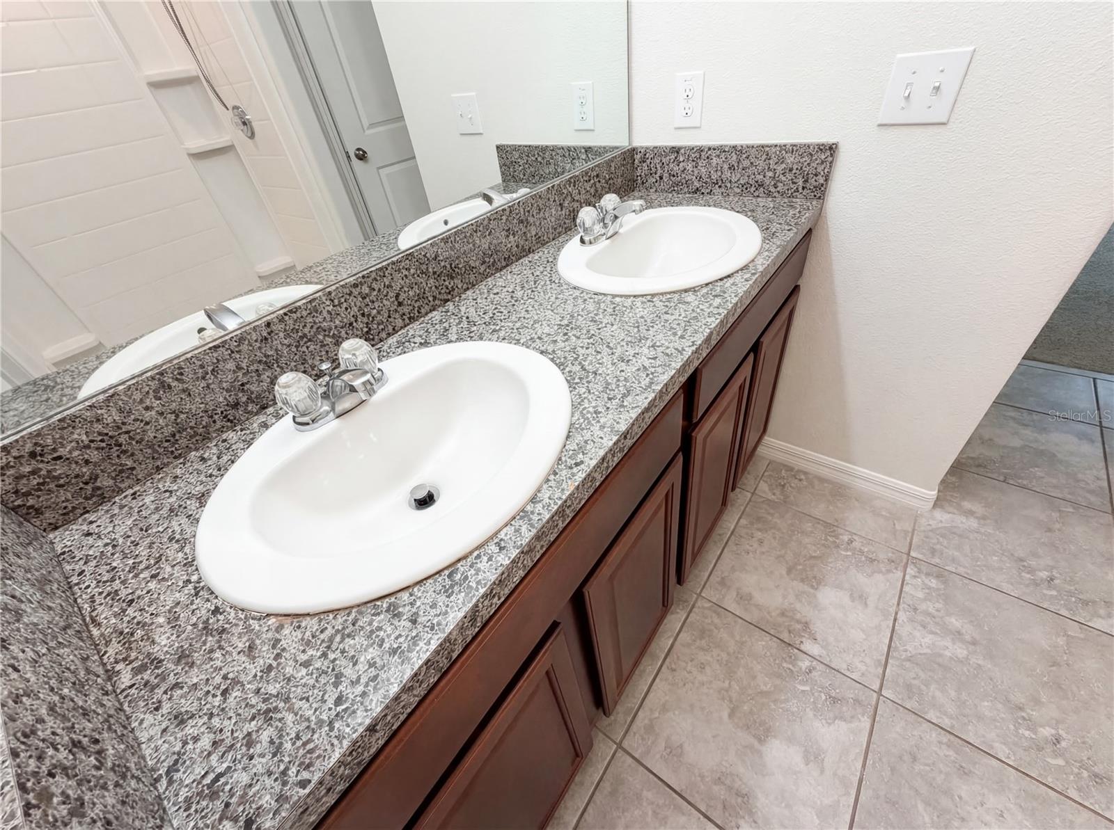 17005 PEACEFUL VALLEY DR, WIMAUMA, FL, 33598