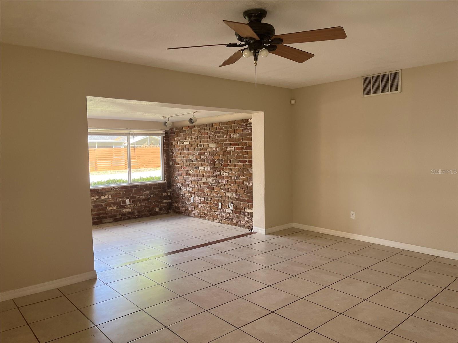 27 LIND AVE, KISSIMMEE, FL, 34744