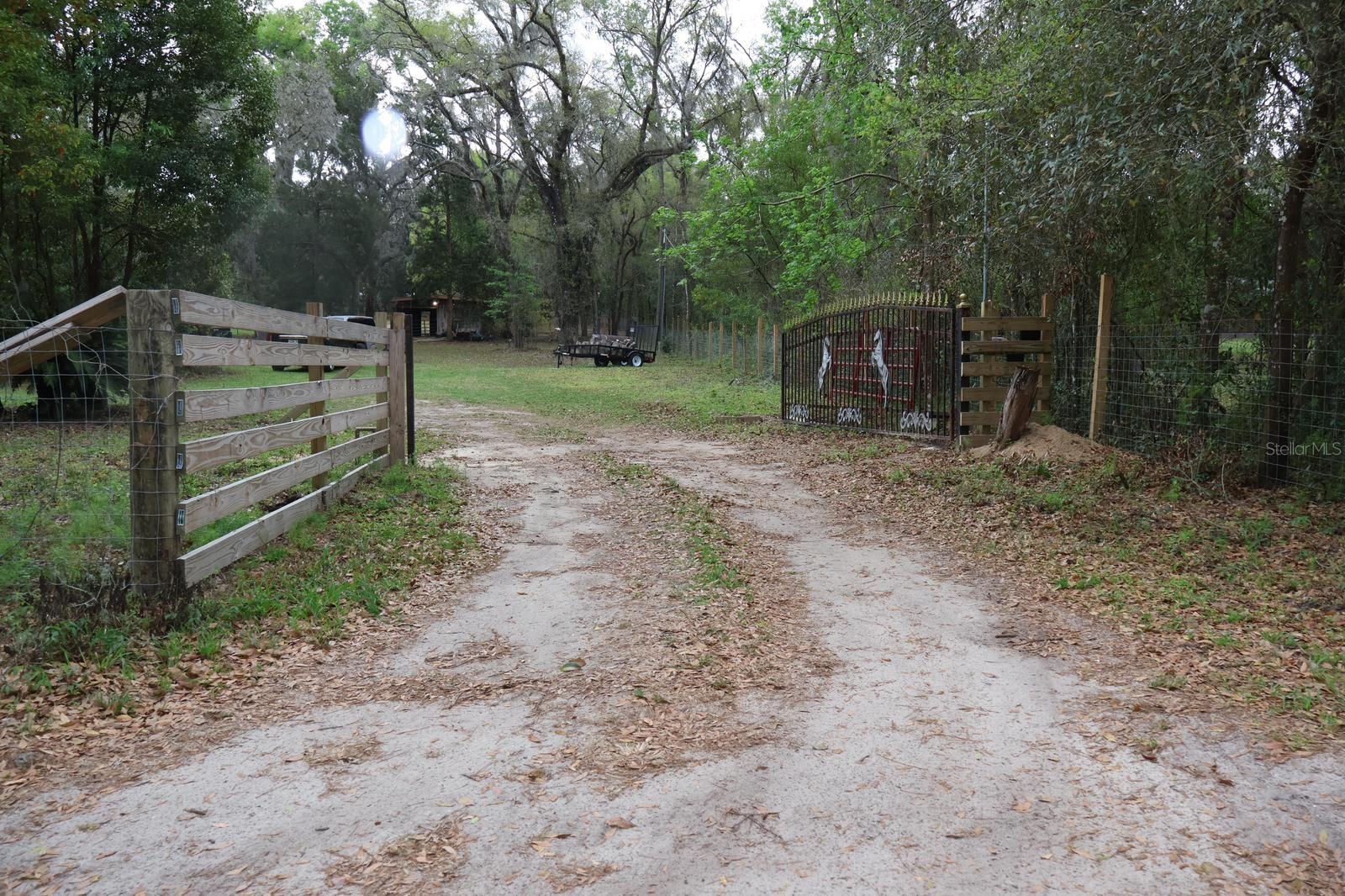 18240 MOUNT OLIVE DR, DADE CITY, FL, 33523