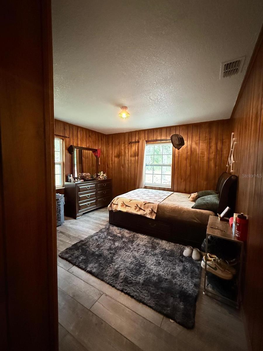 18240 MOUNT OLIVE DR, DADE CITY, FL, 33523