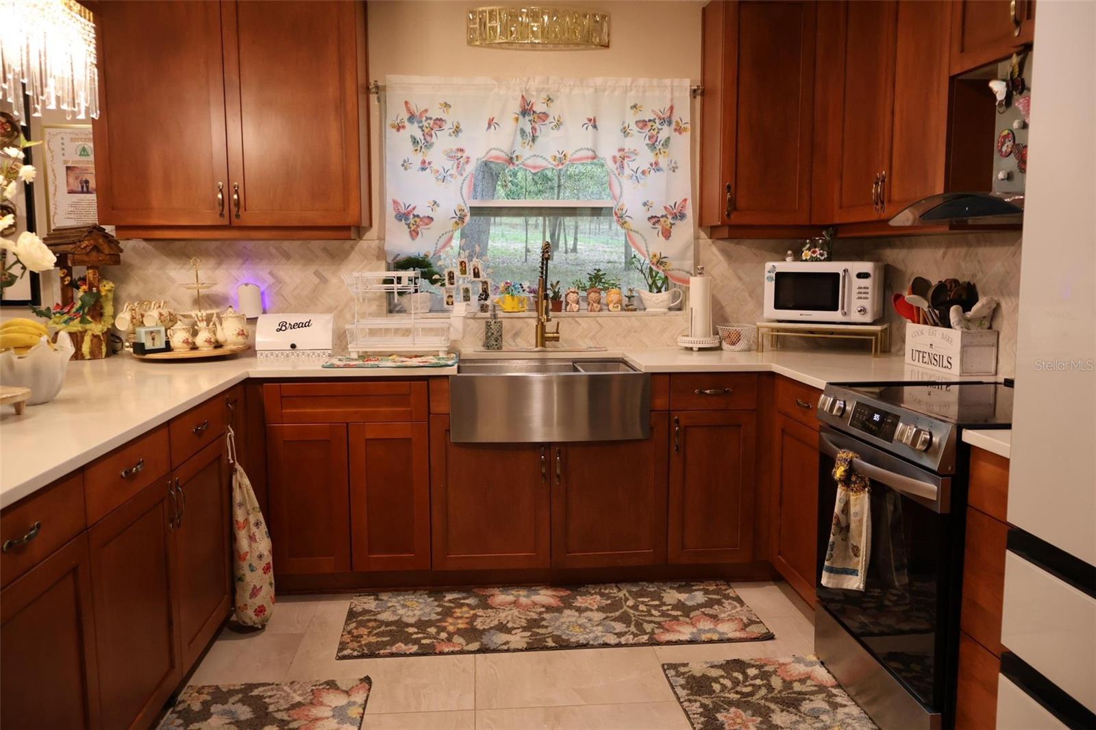 18240 MOUNT OLIVE DR, DADE CITY, FL, 33523