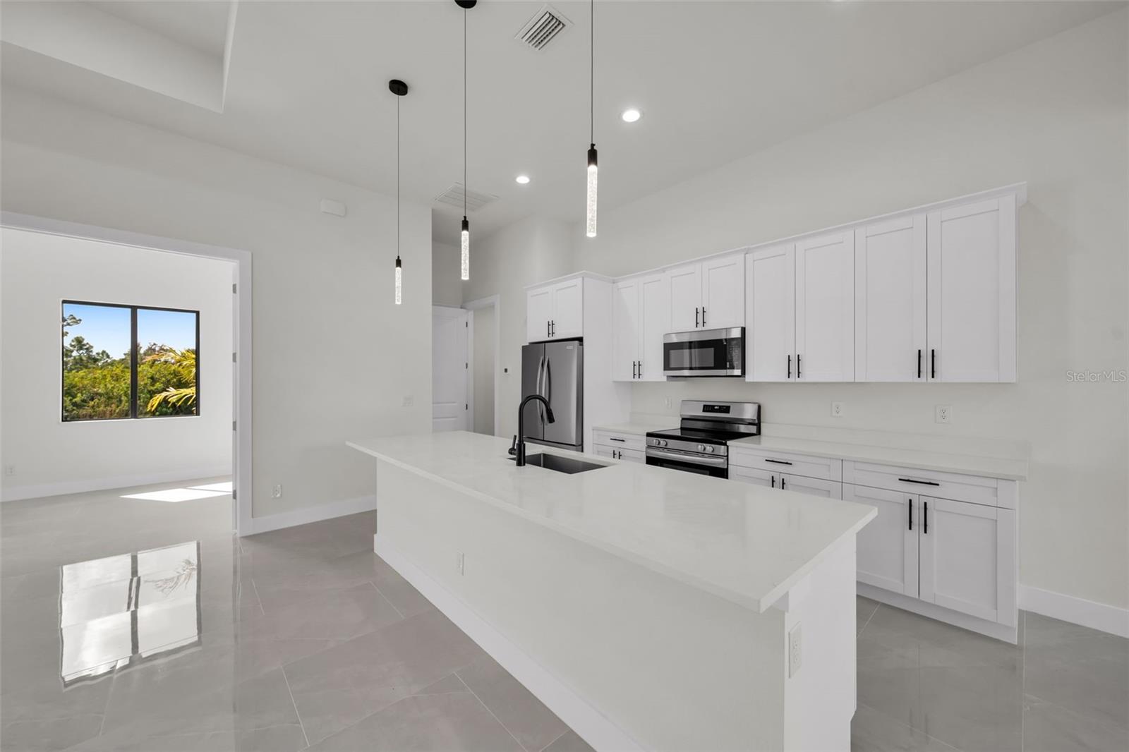 14020 CHESSWOOD LN, PORT CHARLOTTE, FL, 33981