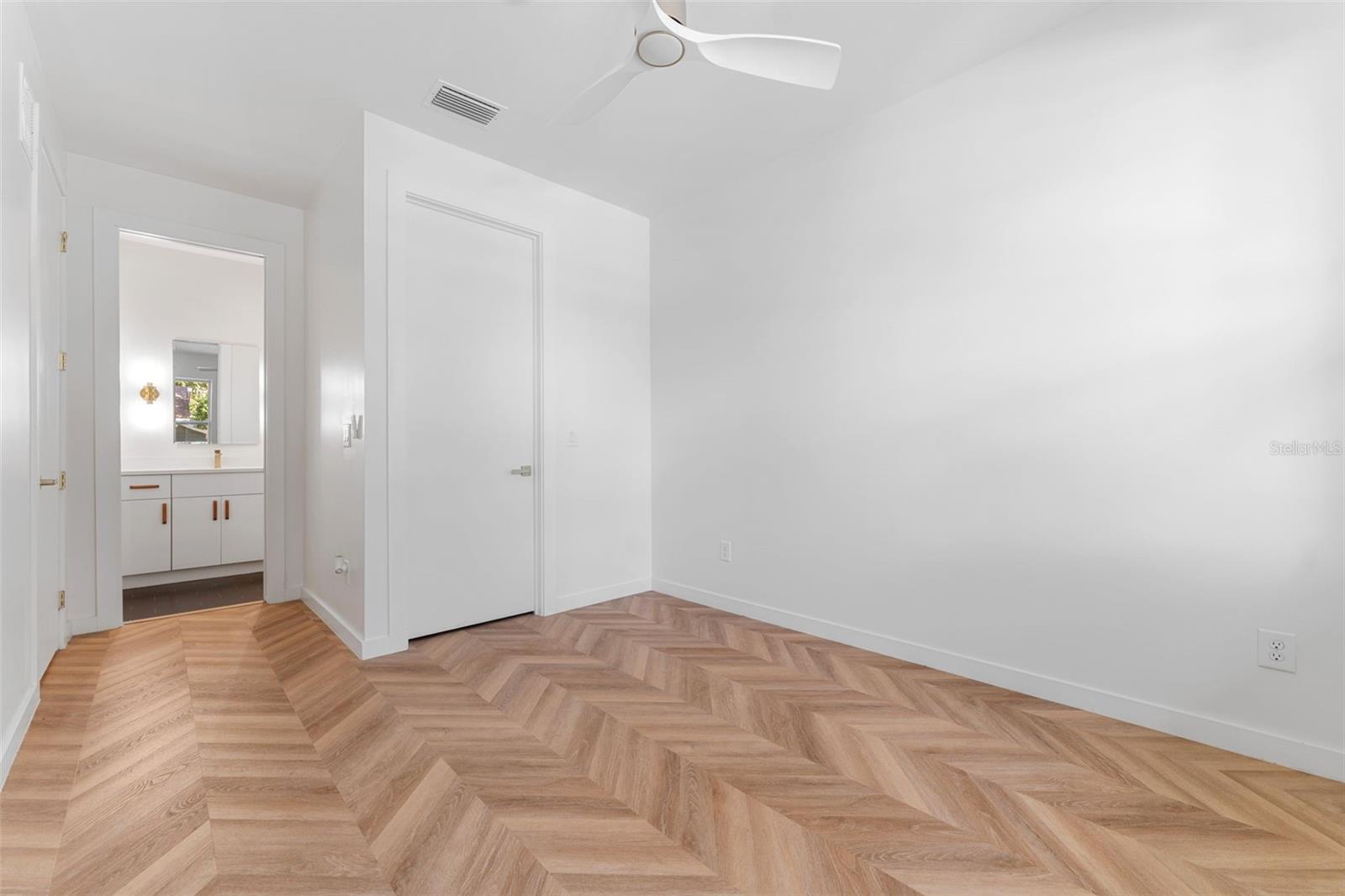 102 W ADALEE ST #4, TAMPA, FL, 33603