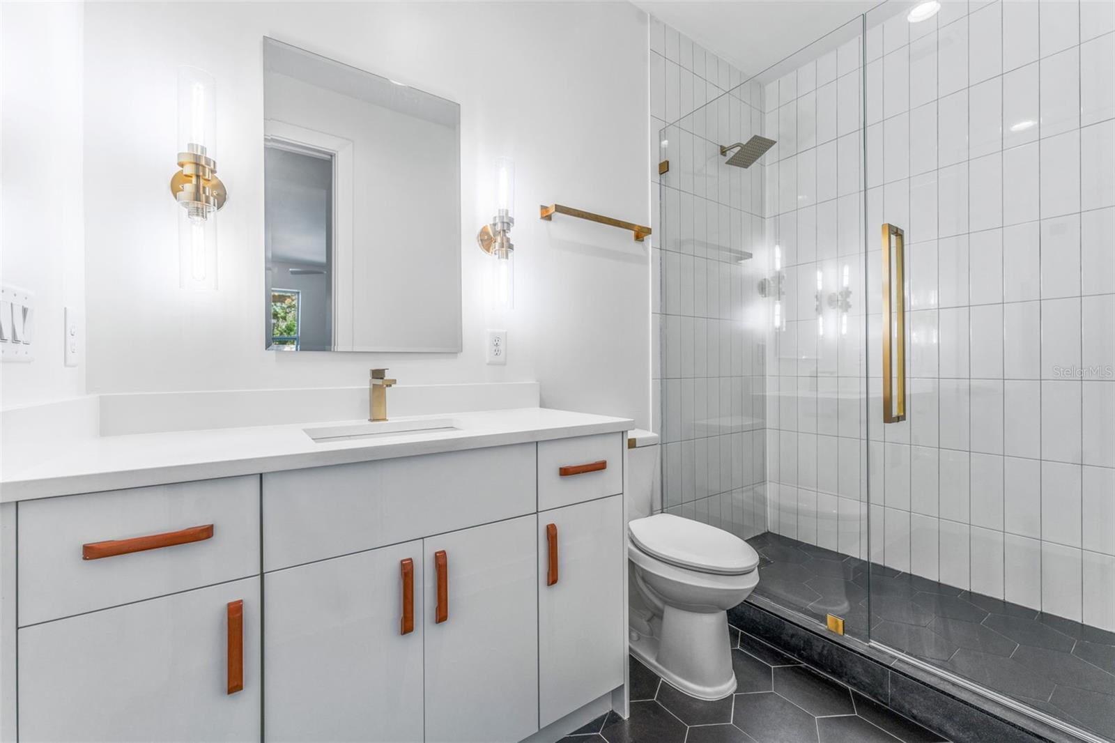 102 W ADALEE ST #4, TAMPA, FL, 33603