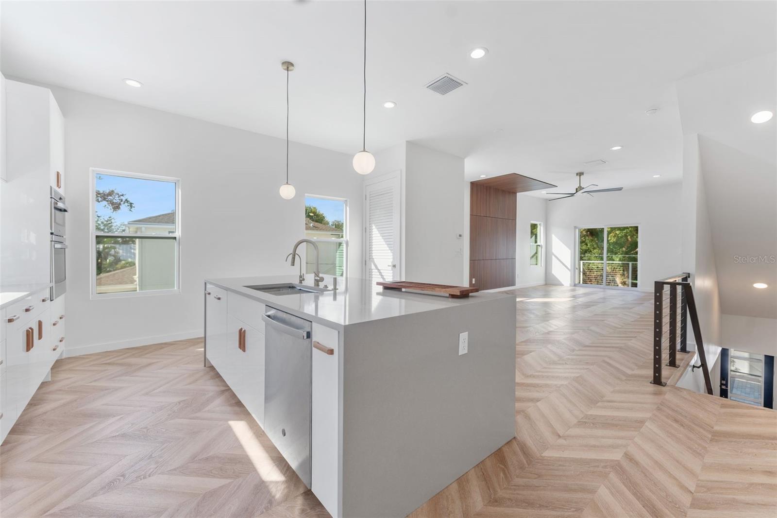 102 W ADALEE ST #4, TAMPA, FL, 33603