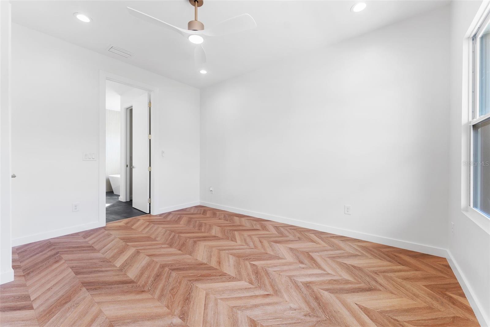 102 W ADALEE ST #4, TAMPA, FL, 33603