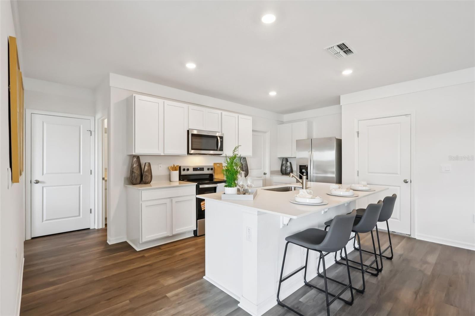 3443 NETTLE LOOP, TAVARES, FL, 32778