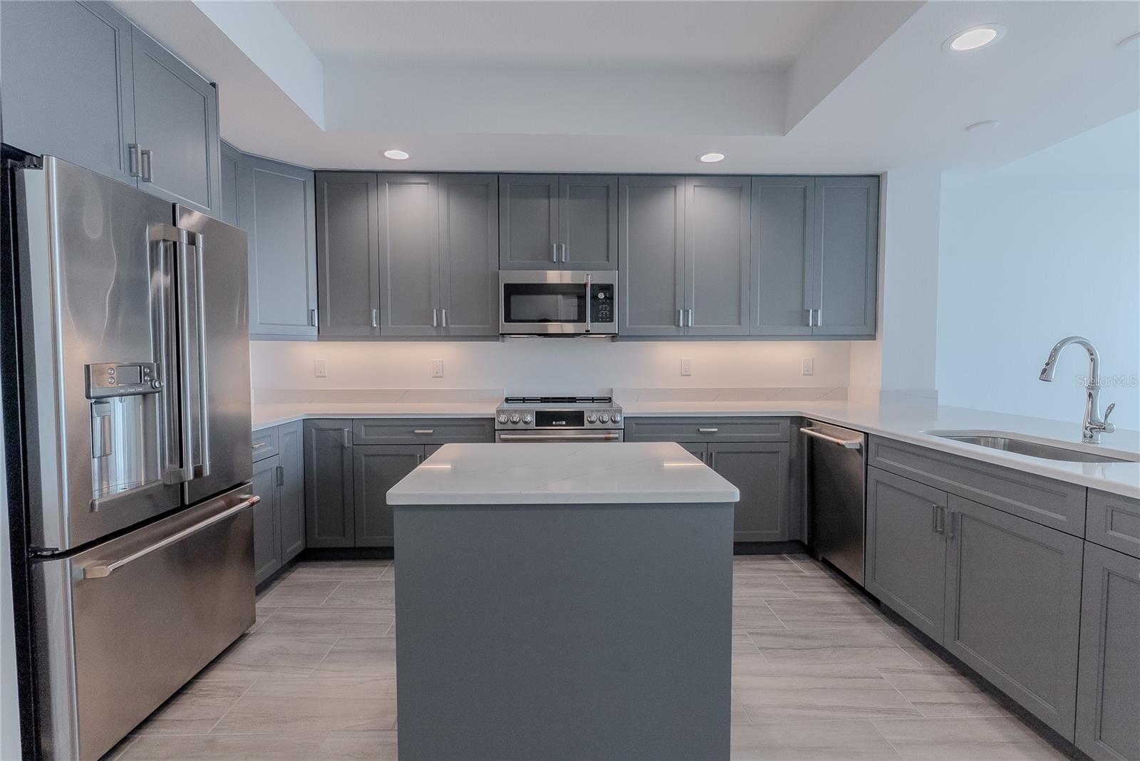 125 ISLAND WAY #503, CLEARWATER BEACH, FL, 33767