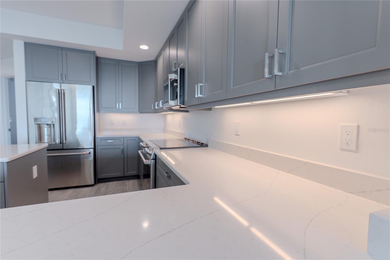 125 ISLAND WAY #503, CLEARWATER BEACH, FL, 33767