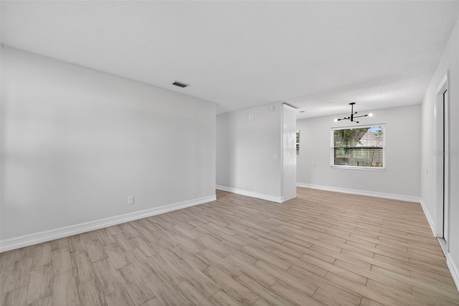 240 W 13TH ST, APOPKA, FL, 32703