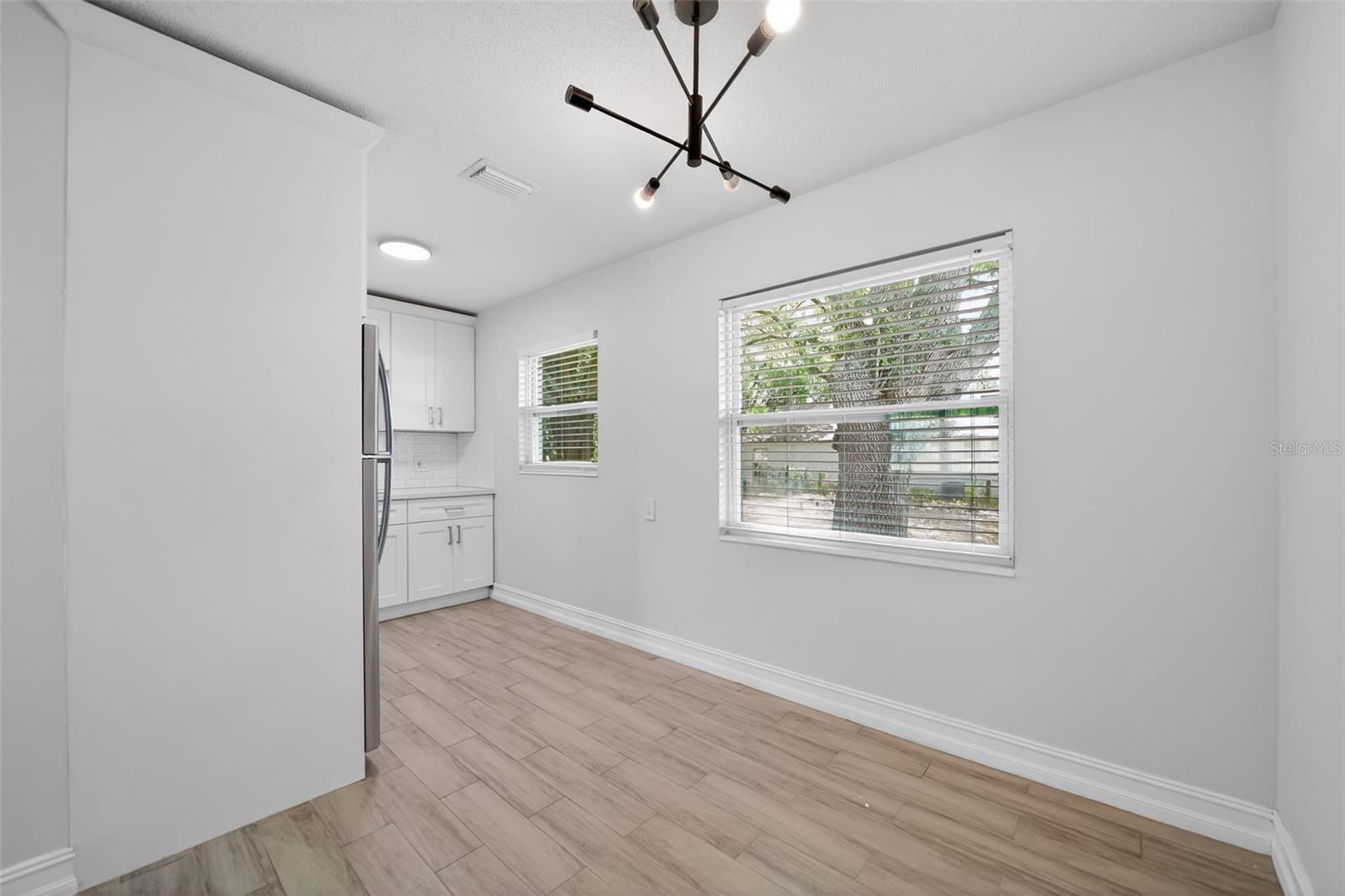 240 W 13TH ST, APOPKA, FL, 32703