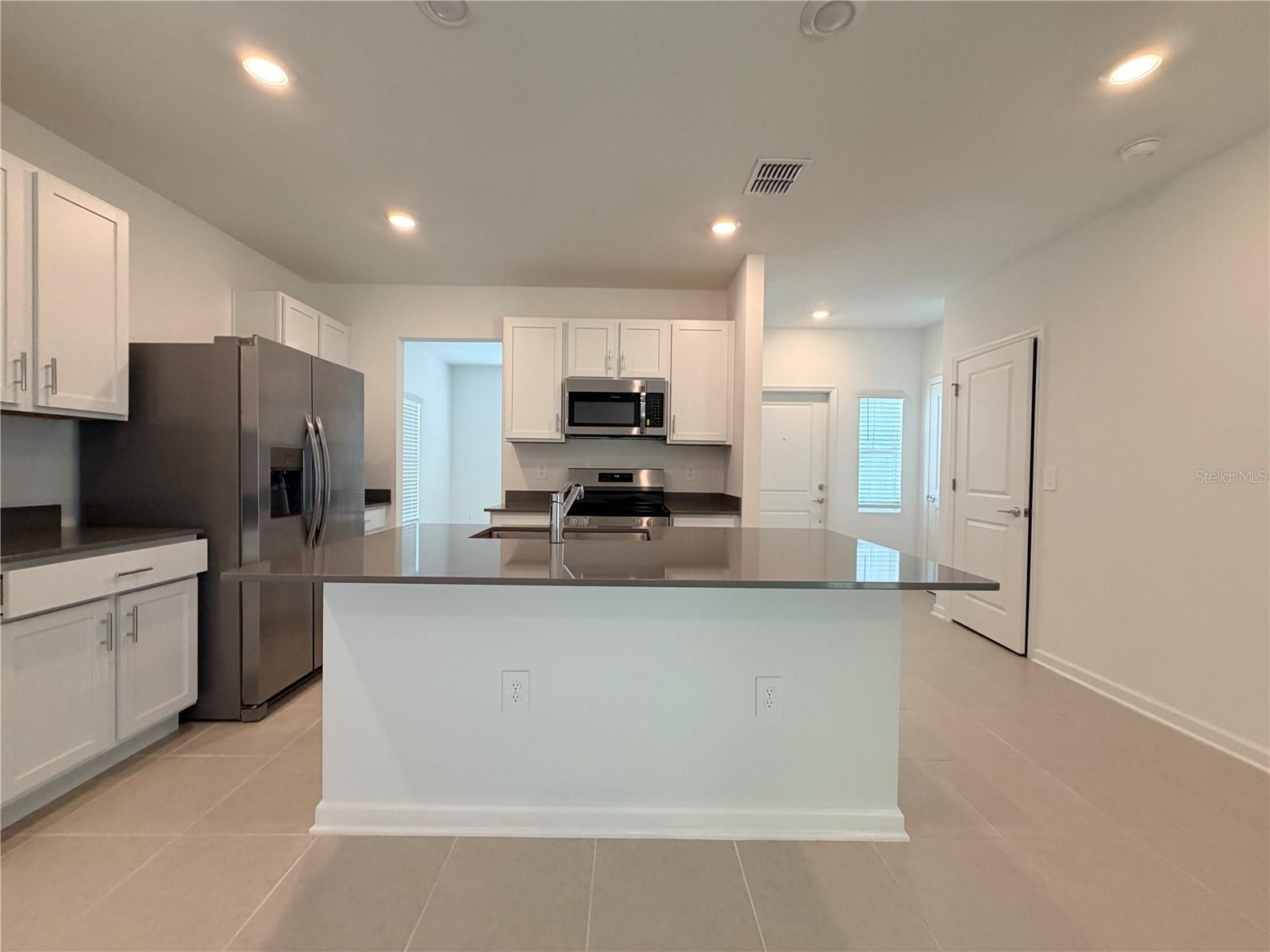7420 OLIVEWOOD AVE, ORLANDO, FL, 32829
