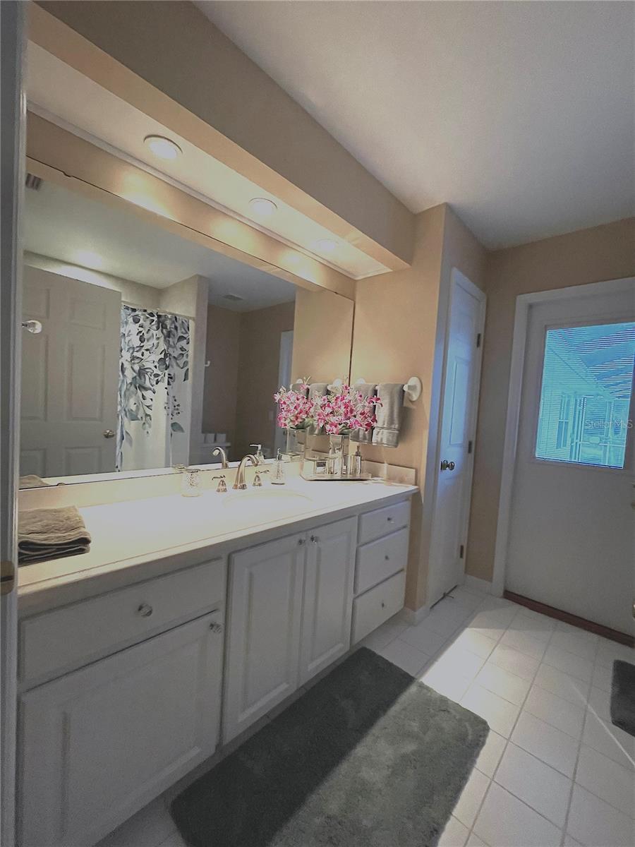 2560 HIGHLANDS VUE PKWY, LAKELAND, FL, 33812