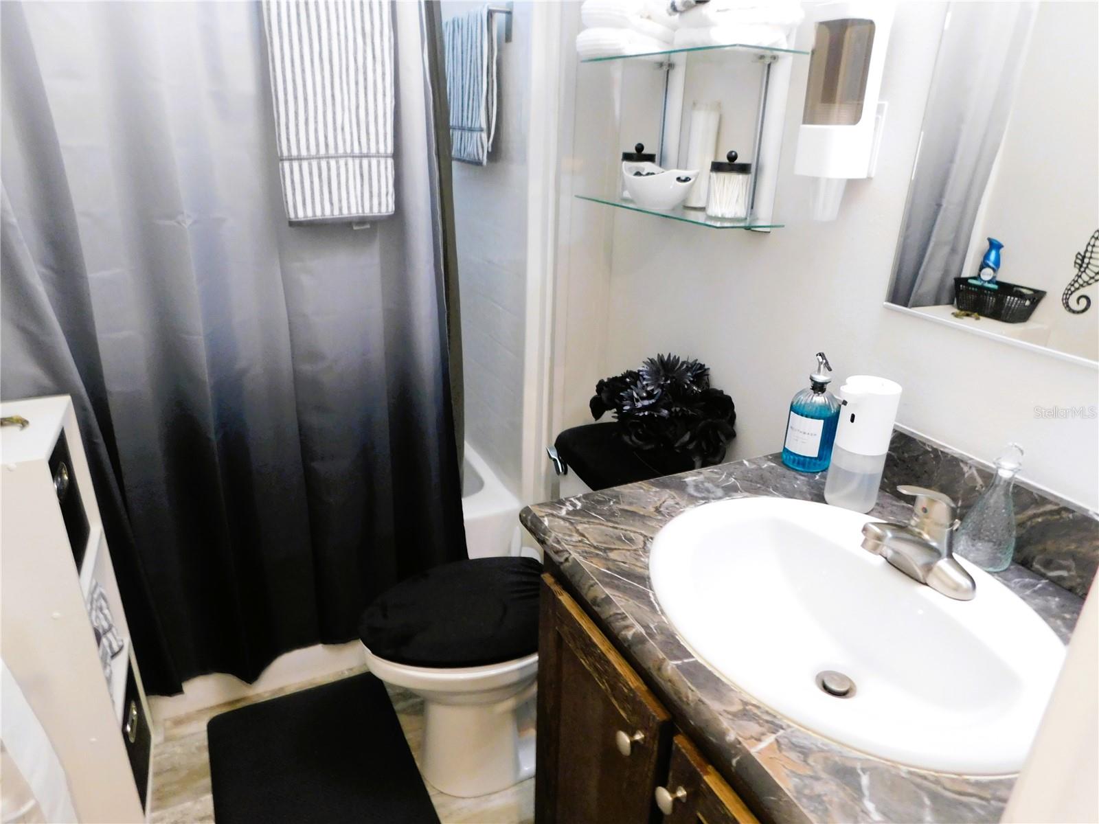 39143 HILLCREST DR, ZEPHYRHILLS, FL, 33542