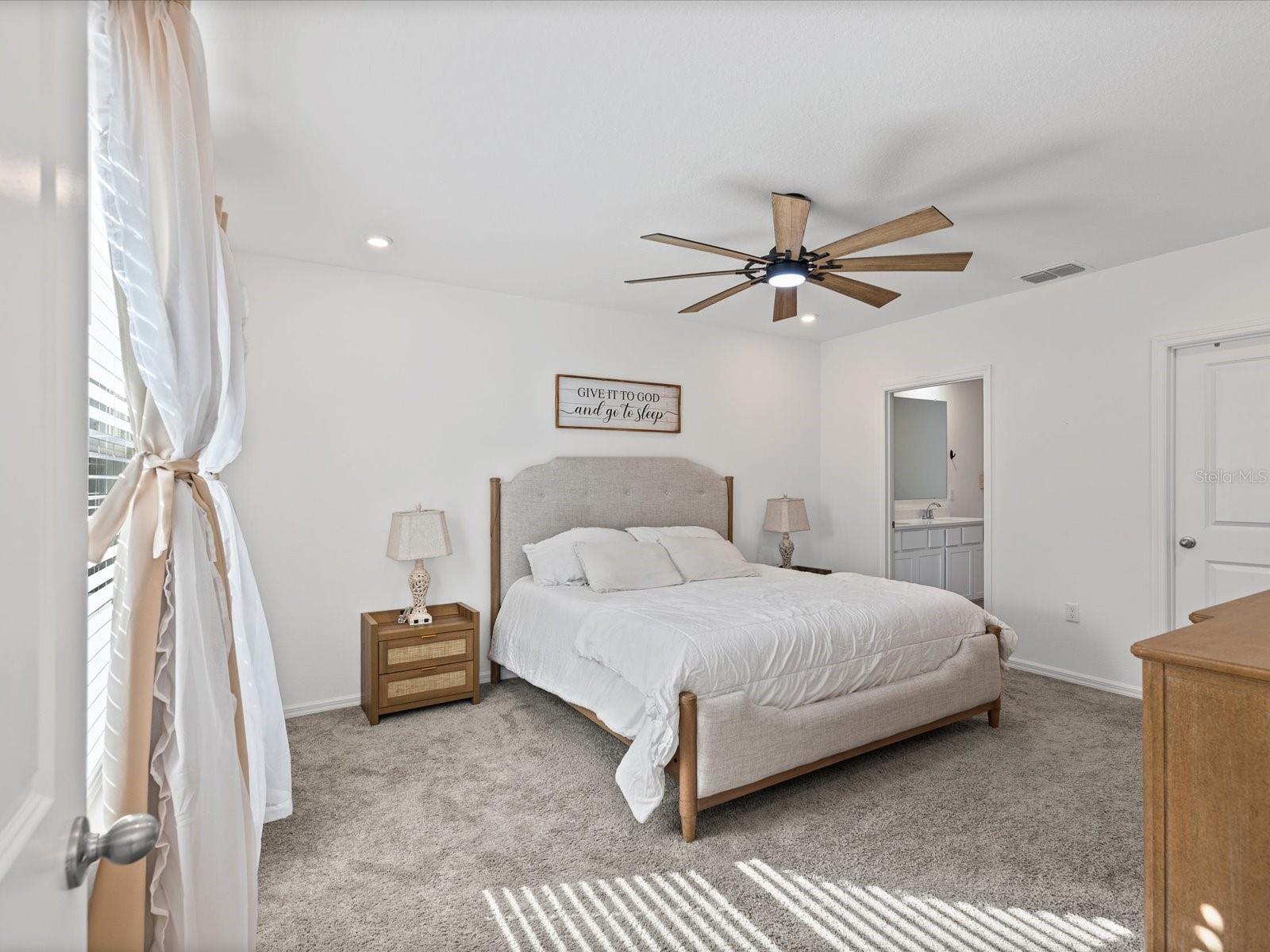16334 FROST BIRD RD, WEEKI WACHEE, FL, 34614
