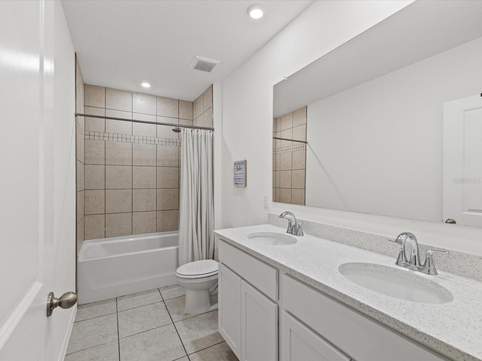 16334 FROST BIRD RD, WEEKI WACHEE, FL, 34614