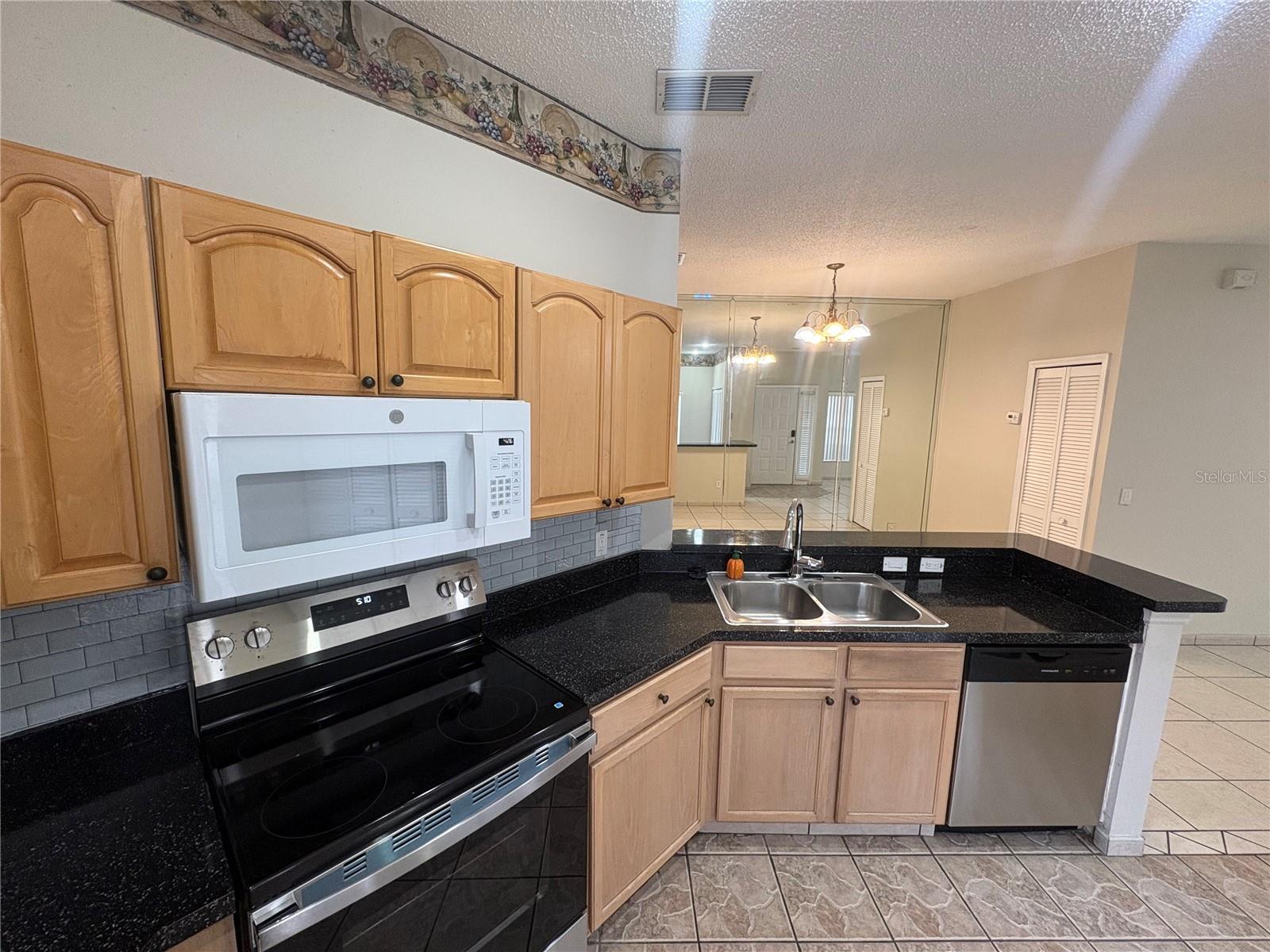 14556 LAGUNA BEACH CIR, ORLANDO, FL, 32824