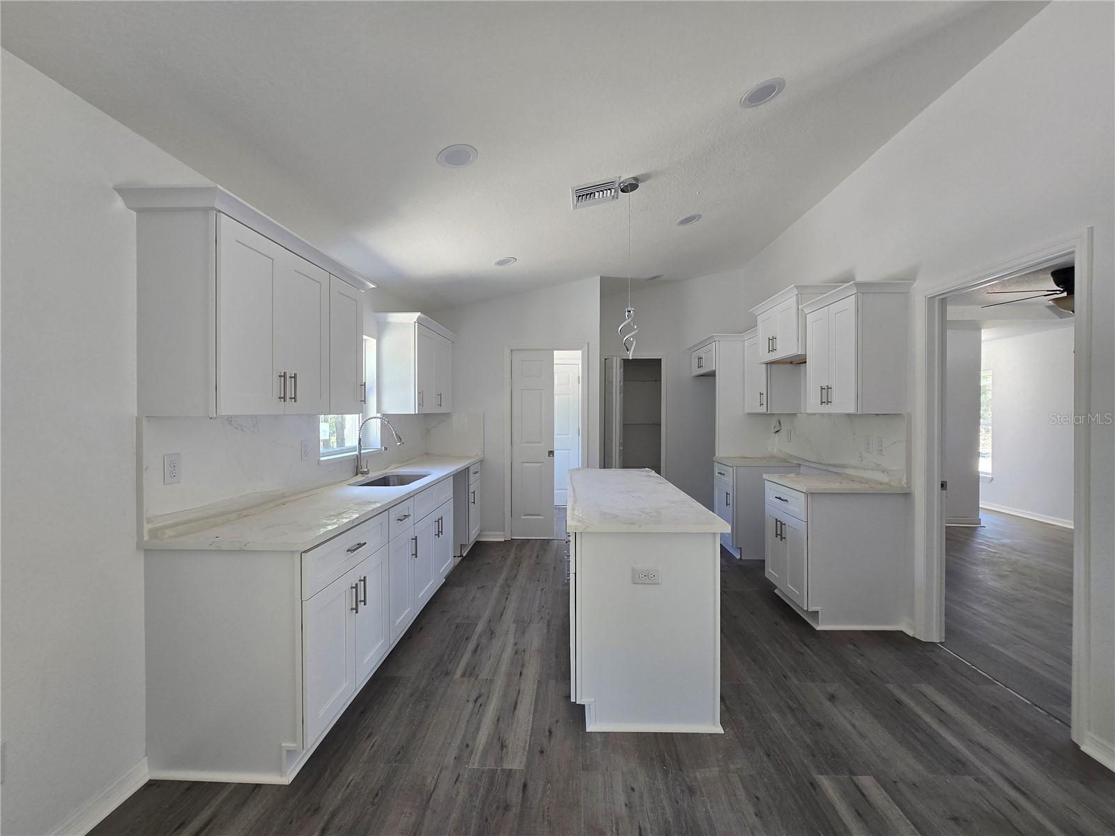 76 LOCUST LOOP, OCALA, FL, 34472