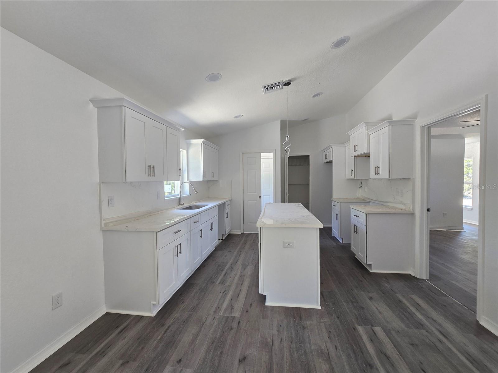 76 LOCUST LOOP, OCALA, FL, 34472
