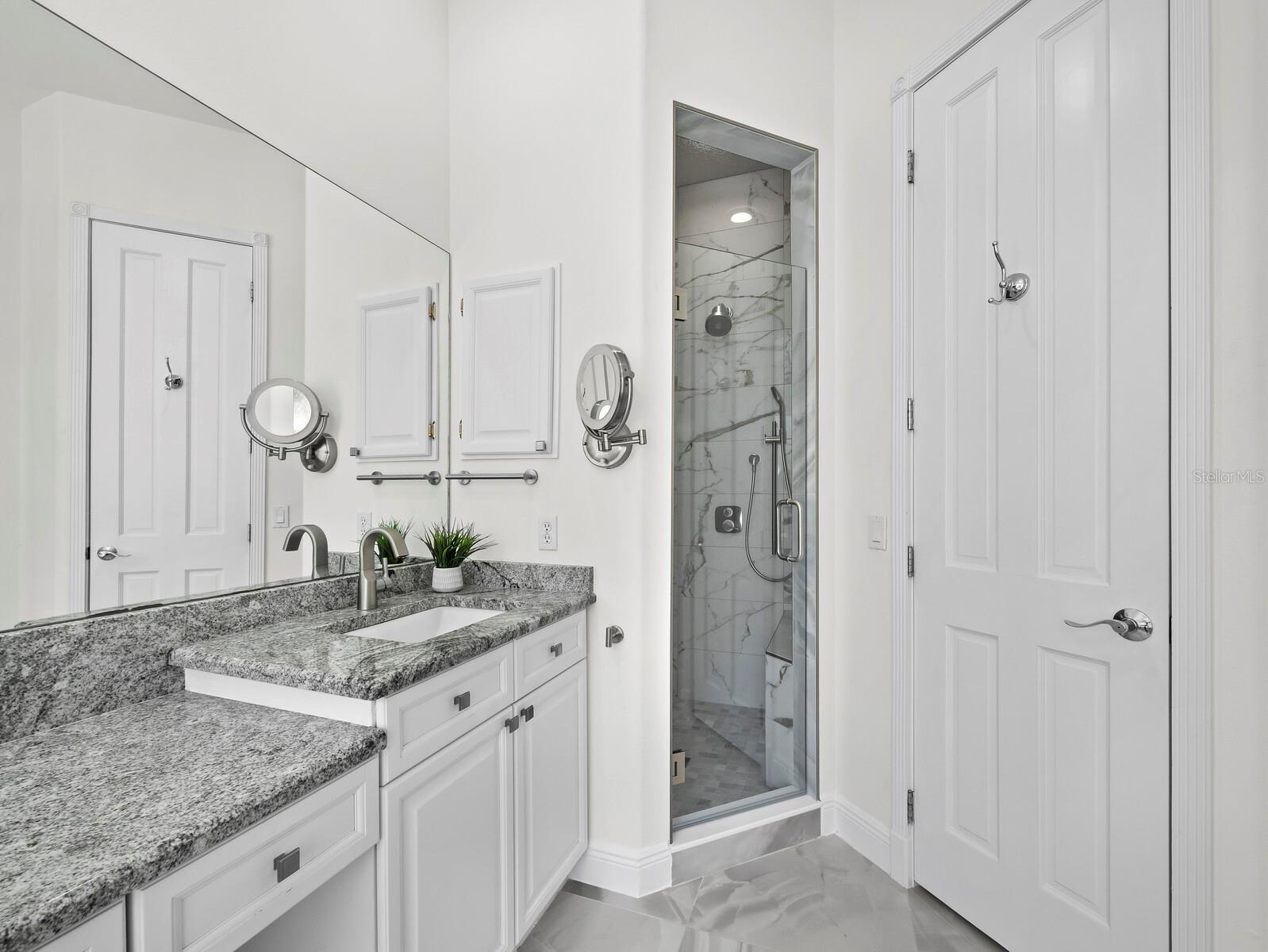 1914 HARBOUR LINKS CIR #10, LONGBOAT KEY, FL, 34228