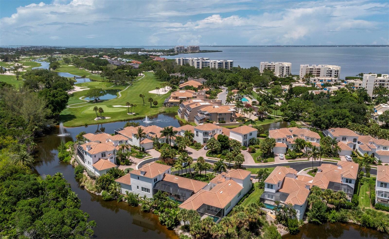 1914 HARBOUR LINKS CIR #10, LONGBOAT KEY, FL, 34228