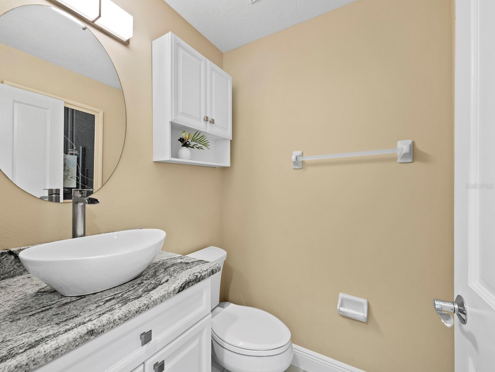 1914 HARBOUR LINKS CIR #10, LONGBOAT KEY, FL, 34228