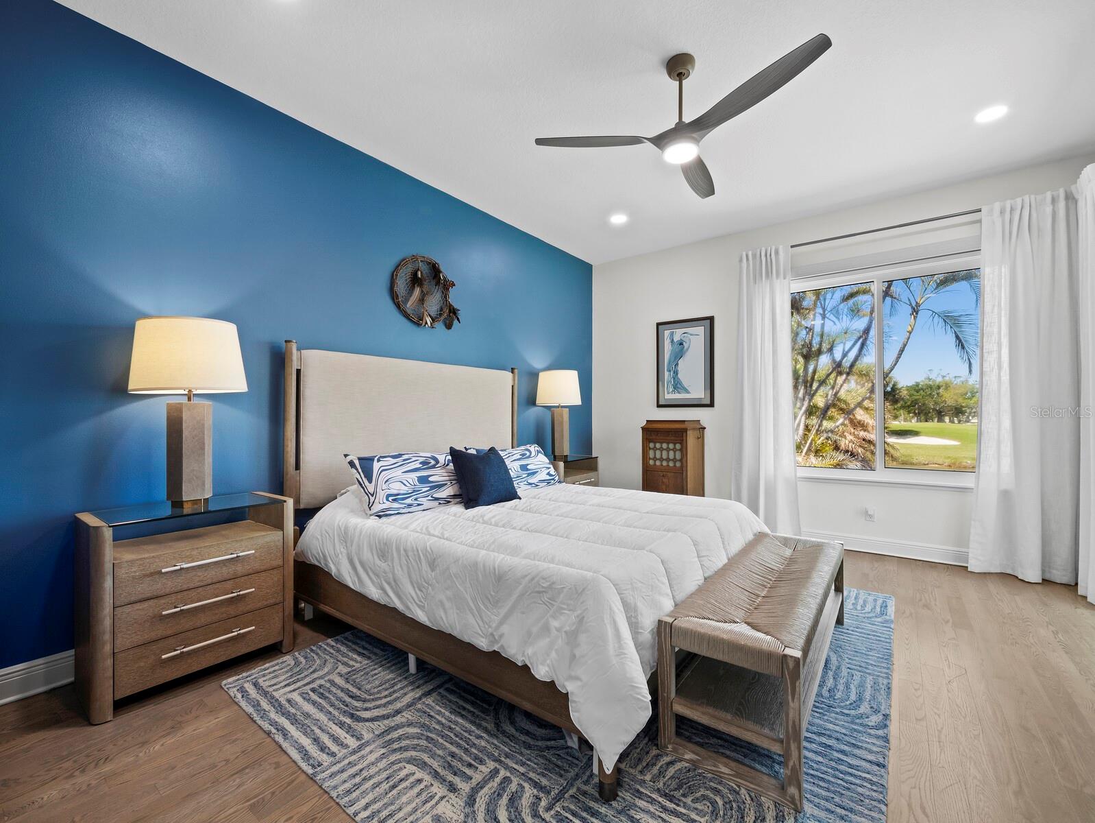 1914 HARBOUR LINKS CIR #10, LONGBOAT KEY, FL, 34228