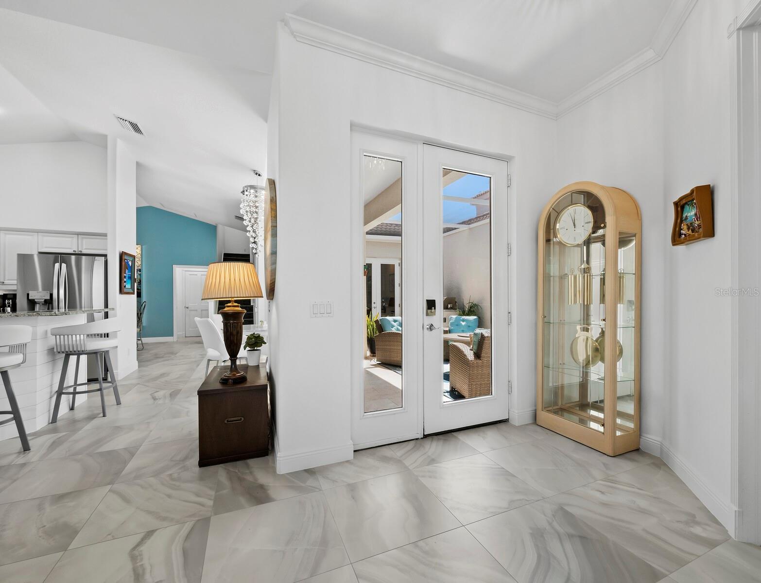1914 HARBOUR LINKS CIR #10, LONGBOAT KEY, FL, 34228