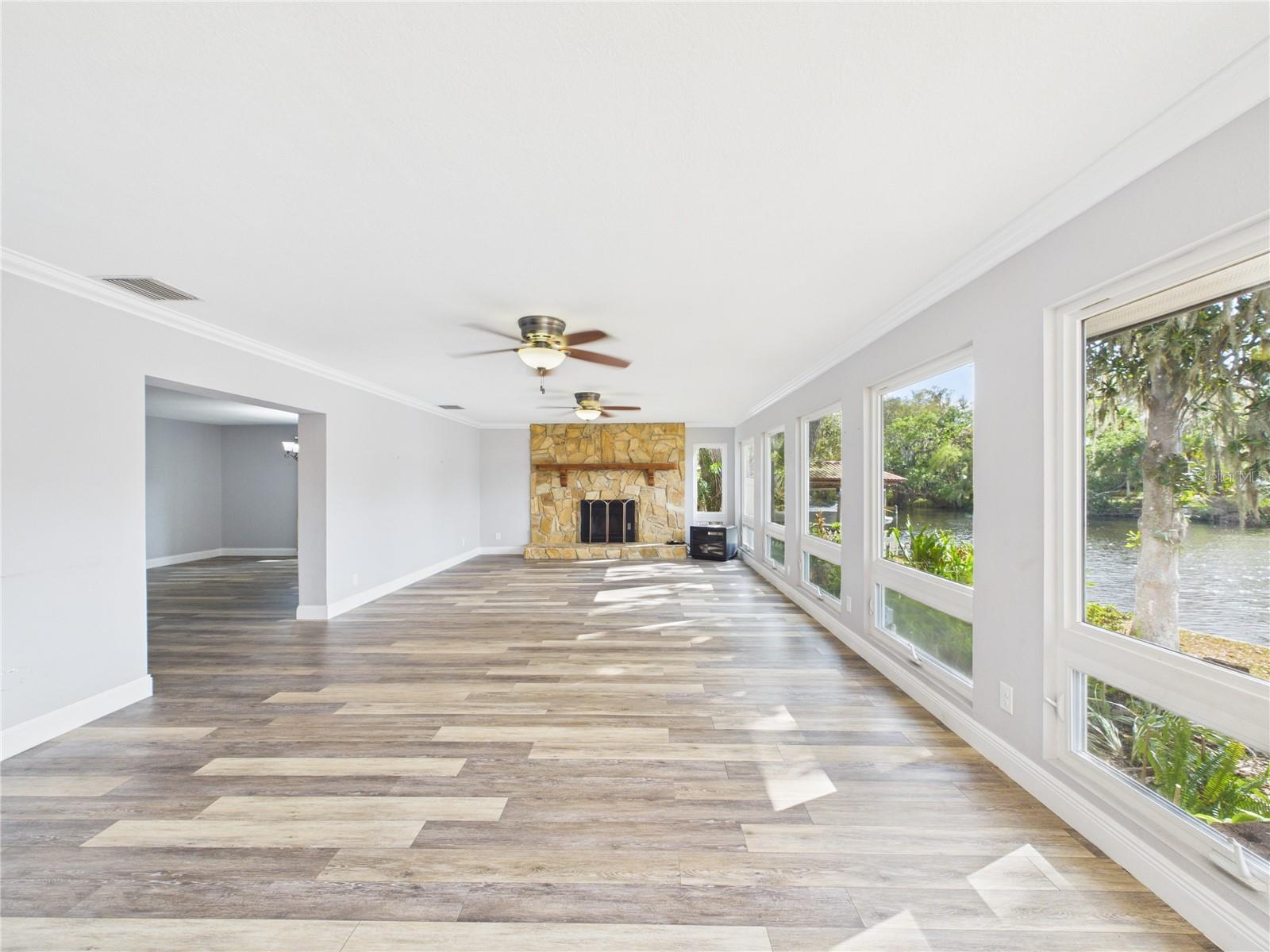 11202 WINN RD, RIVERVIEW, FL, 33569