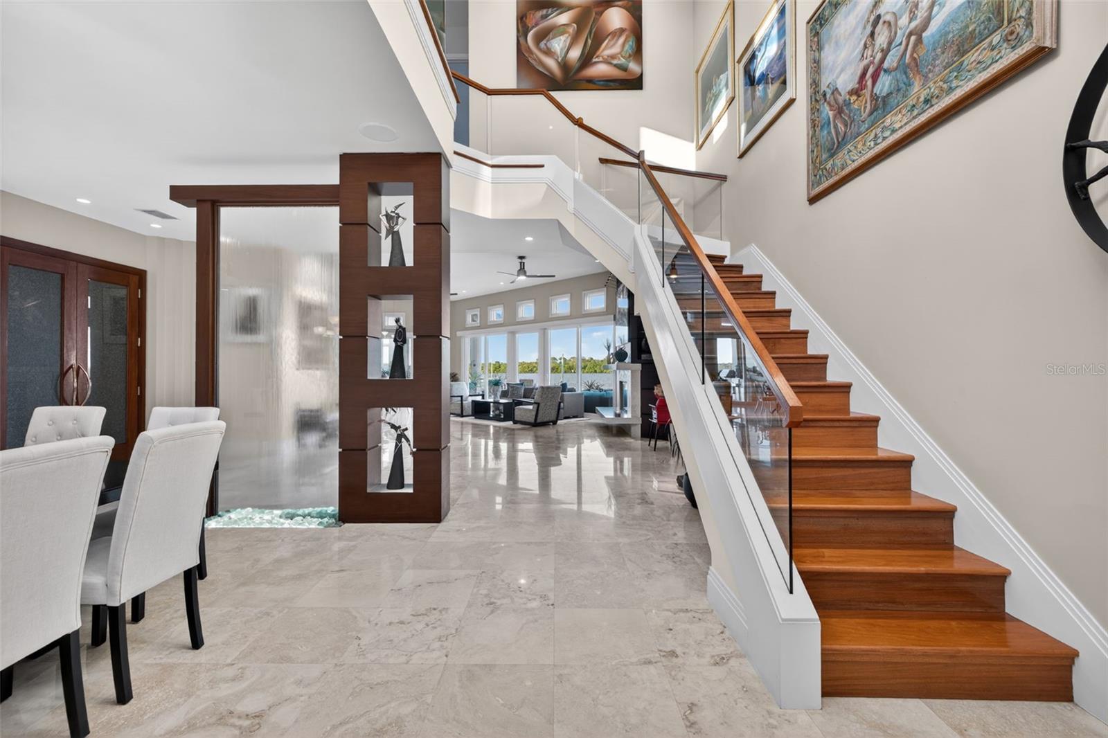 2279 MERMAID PT NE, ST PETERSBURG, FL, 33703