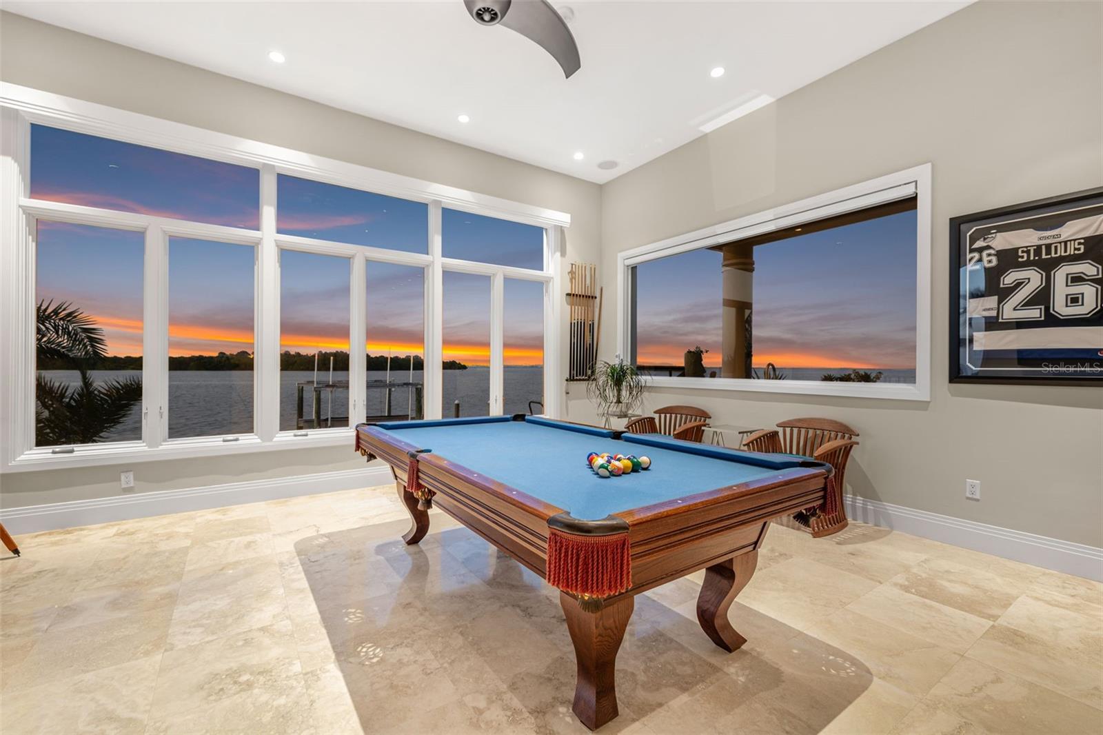 2279 MERMAID PT NE, ST PETERSBURG, FL, 33703