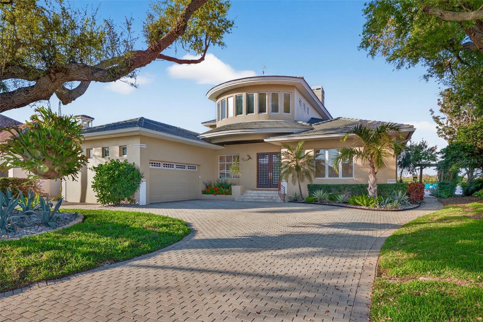 2279 MERMAID PT NE, ST PETERSBURG, FL, 33703
