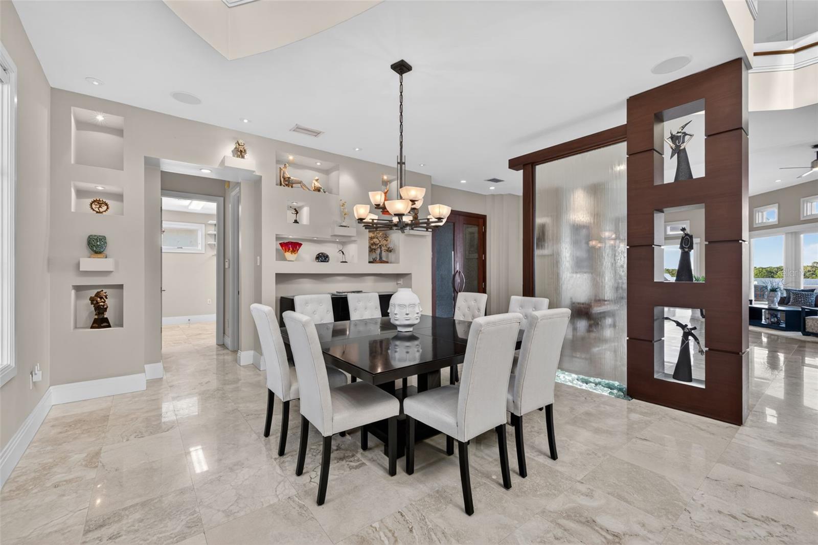 2279 MERMAID PT NE, ST PETERSBURG, FL, 33703