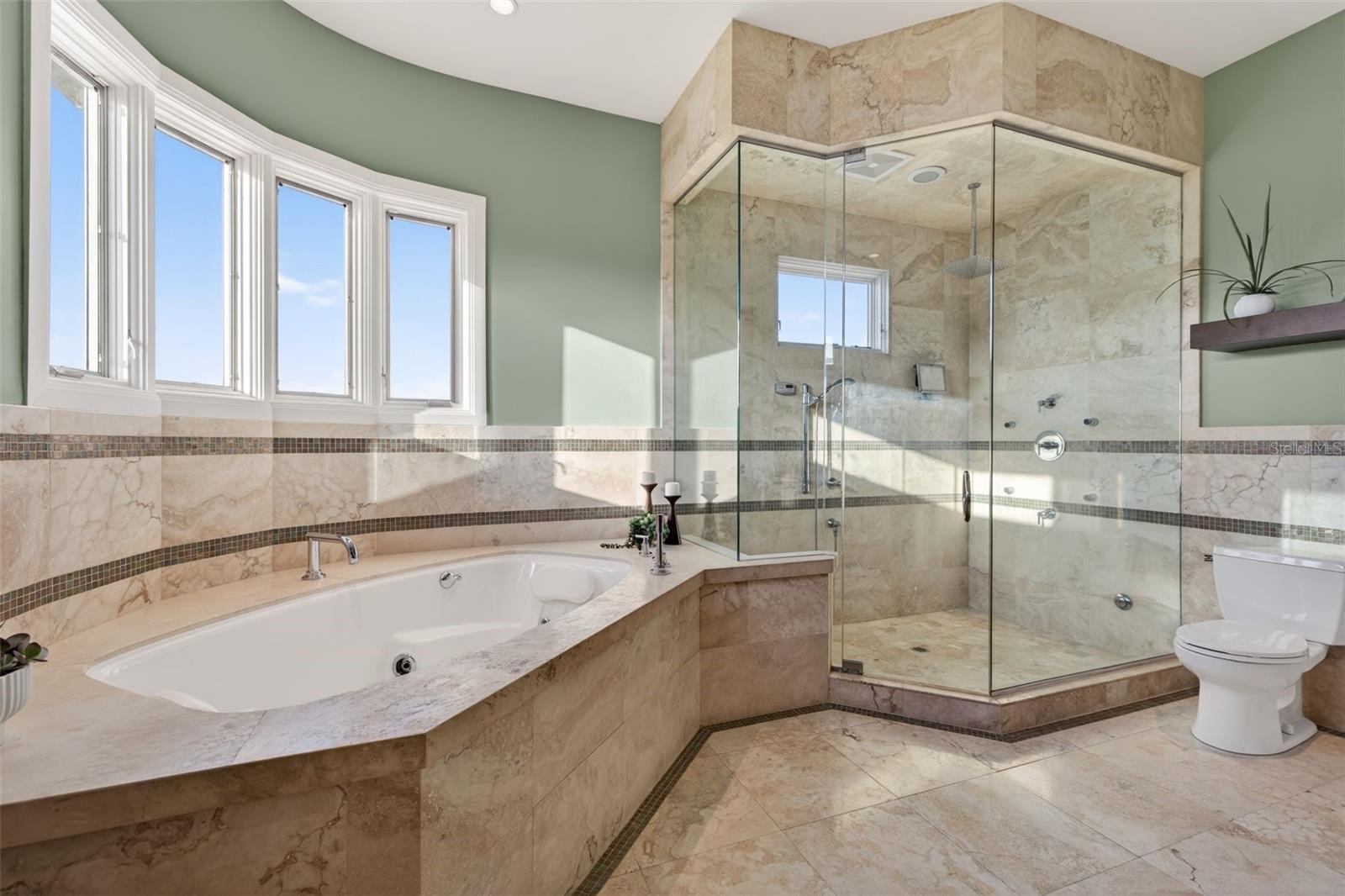 2279 MERMAID PT NE, ST PETERSBURG, FL, 33703