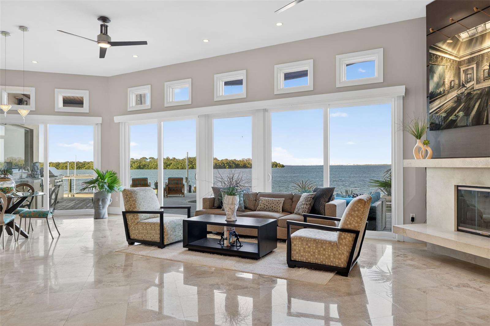 2279 MERMAID PT NE, ST PETERSBURG, FL, 33703