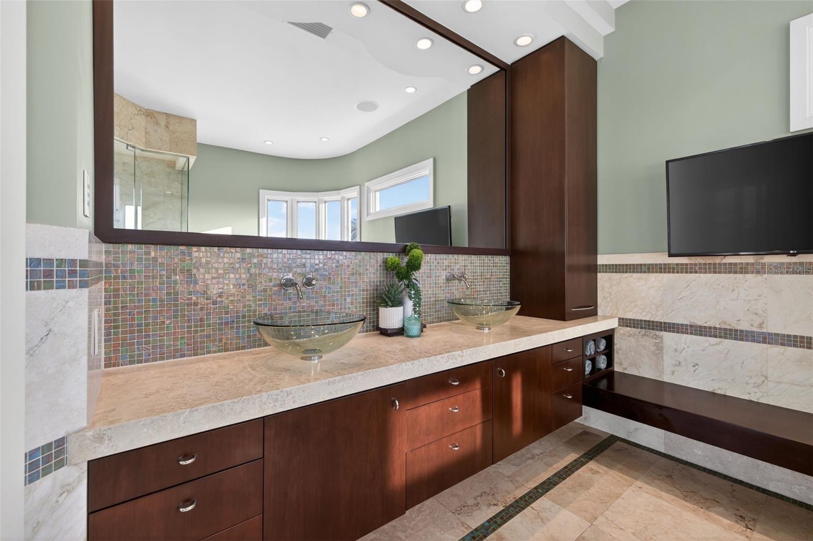 2279 MERMAID PT NE, ST PETERSBURG, FL, 33703