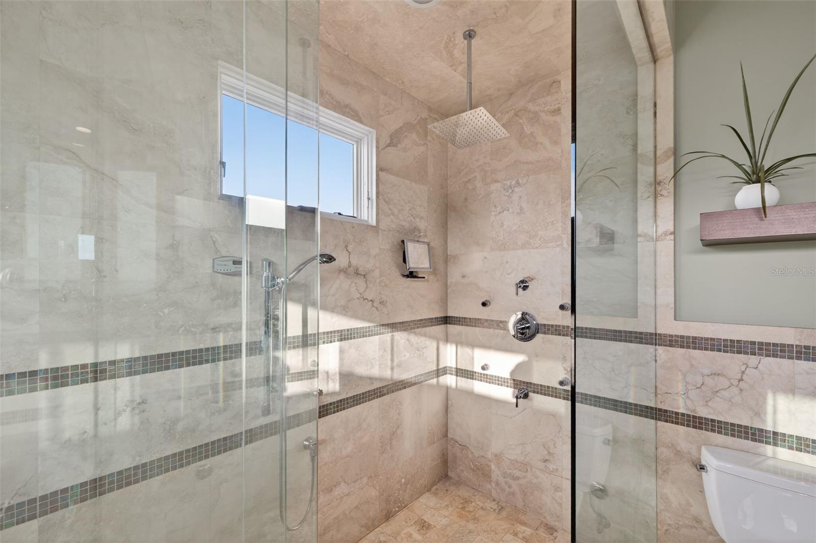 2279 MERMAID PT NE, ST PETERSBURG, FL, 33703