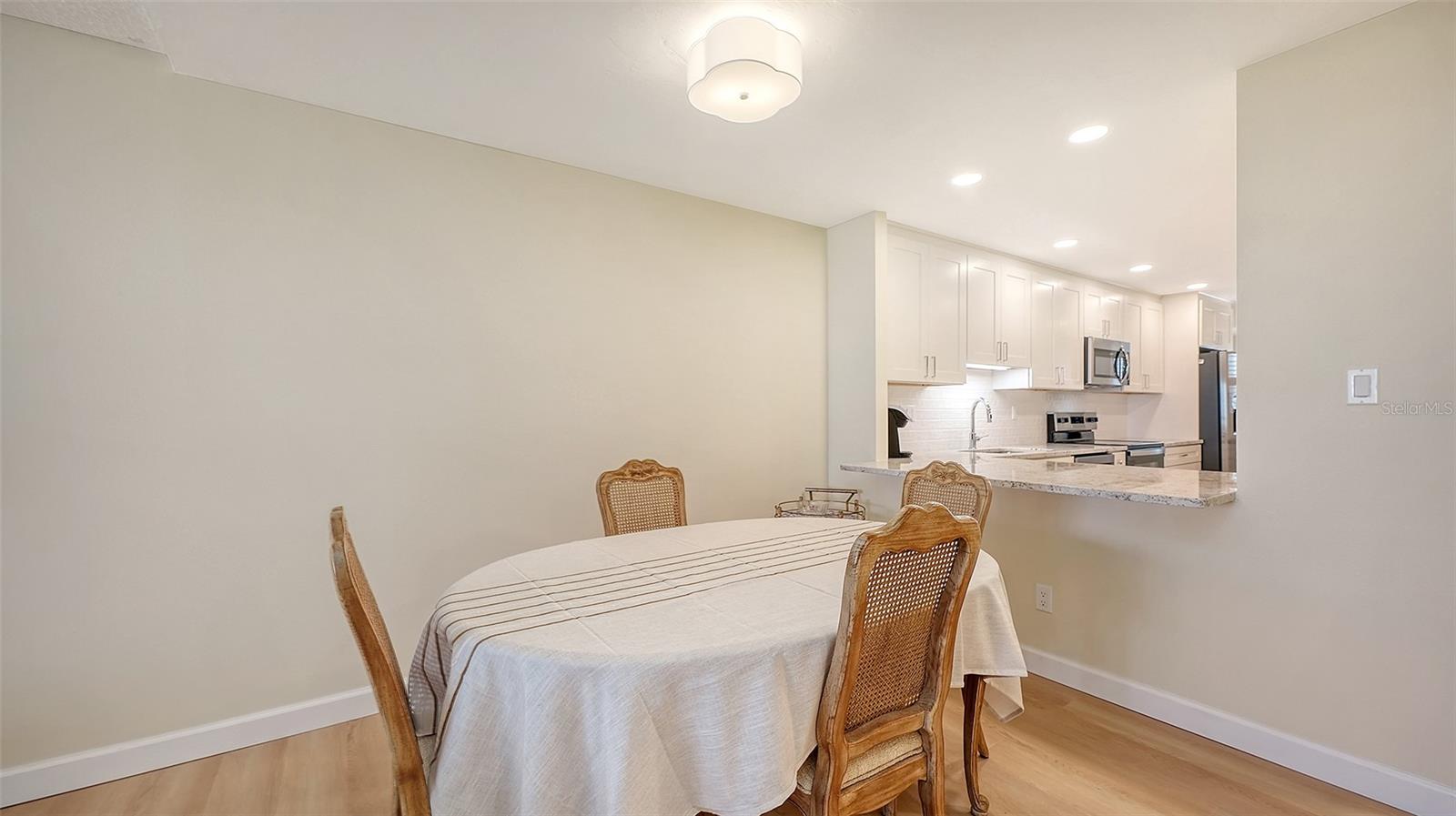 5790 MIDNIGHT PASS RD #506, SARASOTA, FL, 34242