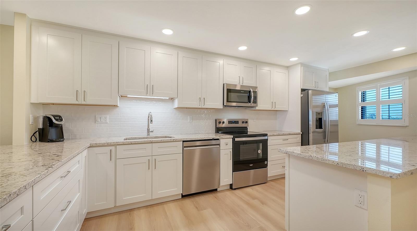 5790 MIDNIGHT PASS RD #506, SARASOTA, FL, 34242